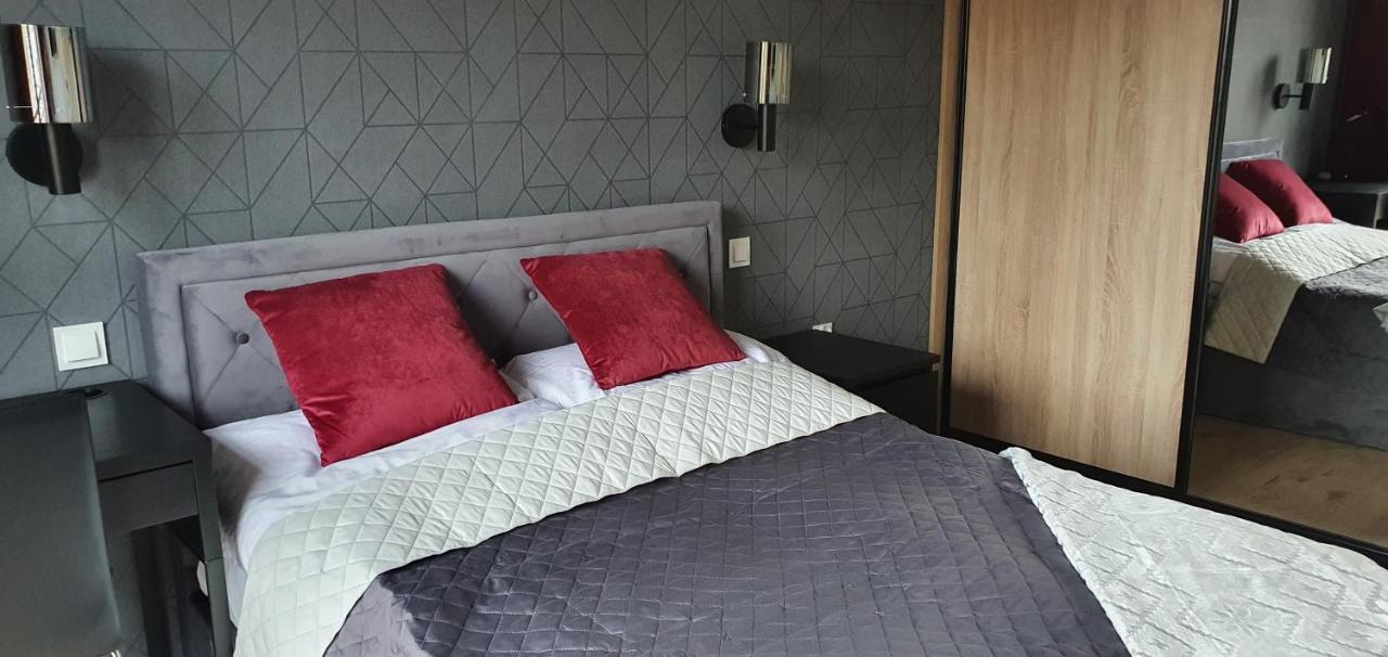 Karpatia Resort Apartament Karbonado คาร์ปัตซ์ ภายนอก รูปภาพ